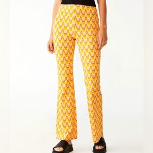 NEW WITH TAGS Cotton On Printed Flare Pant Size M